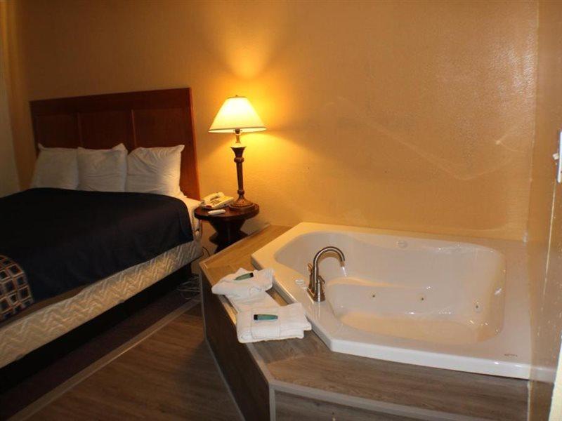 Motel Americas Value 2*