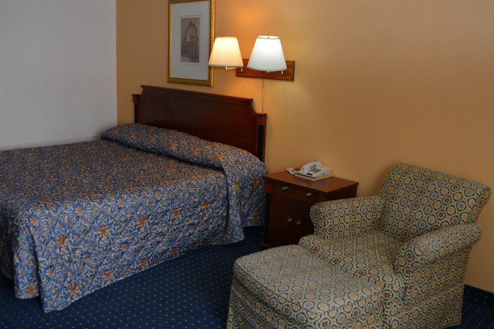 Americas Value Motel 2*