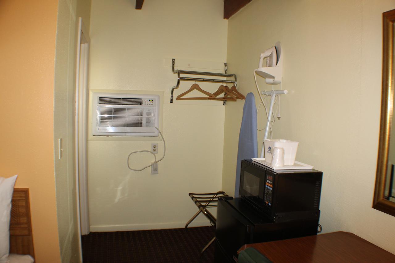 Americas Value Motel
